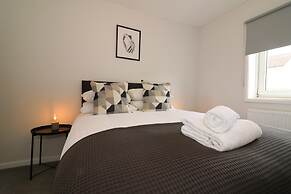 Caldercruix House - Airdrie