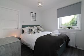 Caldercruix House - Airdrie