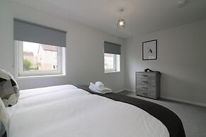 Caldercruix House - Airdrie