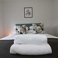 Caldercruix House - Airdrie