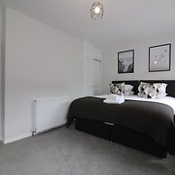 Caldercruix House - Airdrie