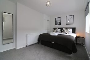 Caldercruix House - Airdrie