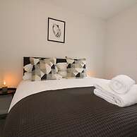 Caldercruix House - Airdrie