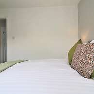 Moore View - Hamilton