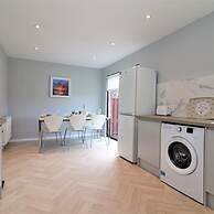 Moore View - Hamilton