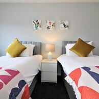 Moore View - Hamilton