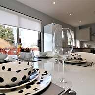 Moore View - Hamilton