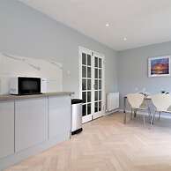 Moore View - Hamilton