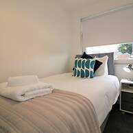 Barons Court - Paisley