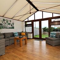 Barons Court - Paisley