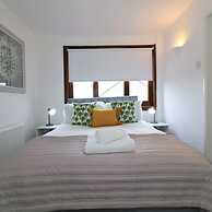 Barons Court - Paisley