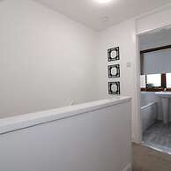 Barons Court - Paisley