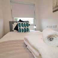 Barons Court - Paisley