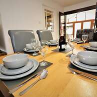 Barons Court - Paisley