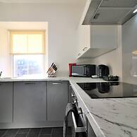 No 9 Bonnet Apartments - 3 Bed