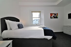 No 9 Bonnet Apartments - 3 Bed