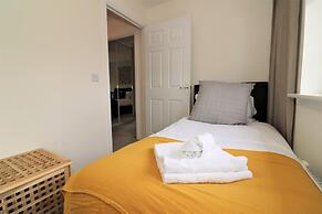 Morrison House Holytown