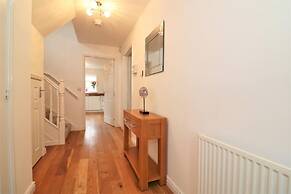 Morrison House Holytown