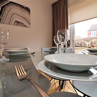 Morrison House Holytown