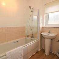 Morrison House Holytown