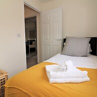 Morrison House Holytown