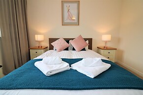 Morrison House Holytown