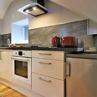 Linden Cottage Room 3 - Airdrie