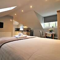 Linden Cottage Room 3 - Airdrie