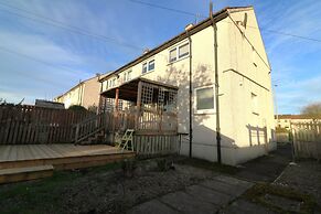 Sunnyside House - Holytown