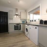 Sunnyside House - Holytown