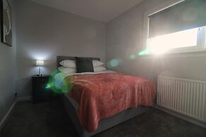 Sunnyside House - Holytown