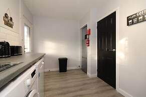 Sunnyside House - Holytown