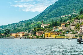 Rosa Liano in Hilly Area