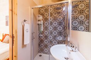 Naduri Beautiful Gozitan Villa Pool