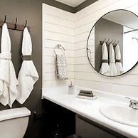 Newly Renovated Downtown Gatlinburg Condo Pool