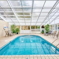 Newly Renovated Downtown Gatlinburg Condo Pool