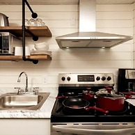 Newly Renovated Downtown Gatlinburg Condo Pool