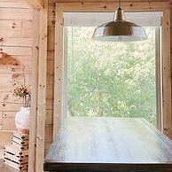 Comfy Retreat w Private Pool Hot Tub Game Room