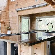 Comfy Retreat w Private Pool Hot Tub Game Room