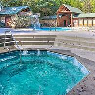 Dog Friendly Romantic Mtn Getaway Hot Tub Pool