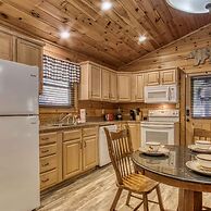 Dog Friendly Romantic Mtn Getaway Hot Tub Pool