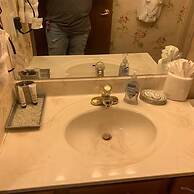 5 Star 3 bd 3ba Serenity Views w Pool Fireplace