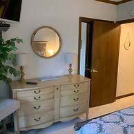 5 Star 3 bd 3ba Serenity Views w Pool Fireplace