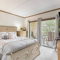 5 Star 3 bd 3ba Serenity Views w Pool Fireplace