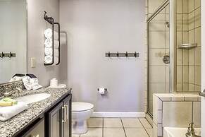 Luxurious Renovated Pool Basketball Playground