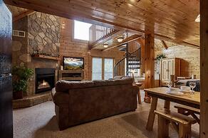 Quiet 5 Star Honeymooner Gorgeous View Pool FP