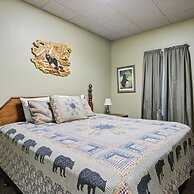 Beautiful Scenery w Hot Tub Pool Arcade