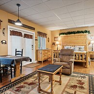 Beautiful Scenery w Hot Tub Pool Arcade