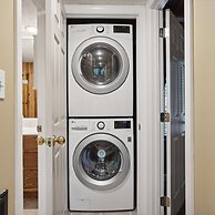 Beautiful Scenery w Hot Tub Pool Arcade