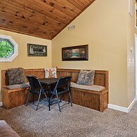 Beautiful Scenery w Hot Tub Pool Arcade